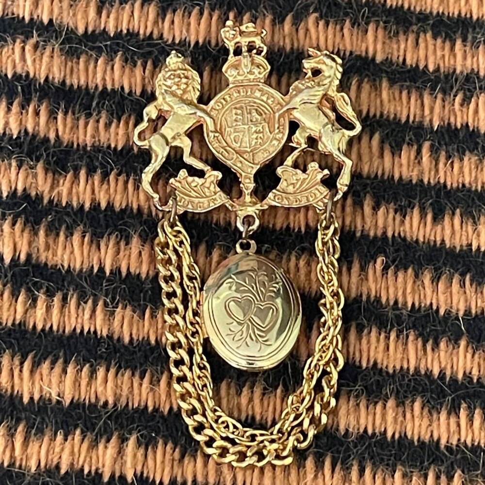 Vintage Chatelaine Lion Horse Crest Hanging Sweetheart Picture Locket Brooch